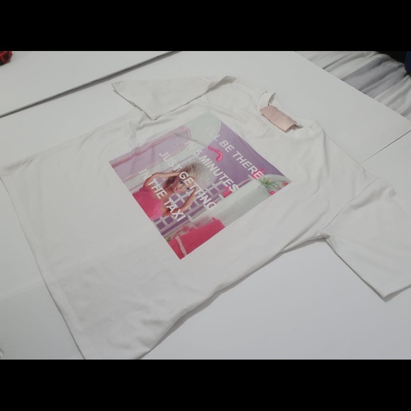 BARBIE X MISGUIDED COLLAB TSHIRT SZ Women’s - Picture 5 of 5